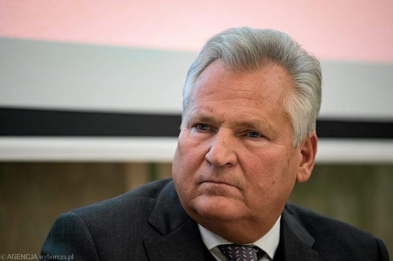 Aleksander Kwaśniewski: prezydentura, sukcesy i kontrowersje — najważniejsze fakty