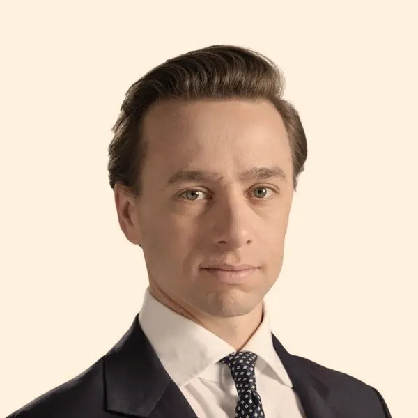 Bosak 187 cm: jak jego wzrost kształtuje wizerunek polityka?