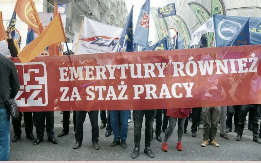 Emerytury stażowe PiS: status ustawy i dalsze prace w Sejmie