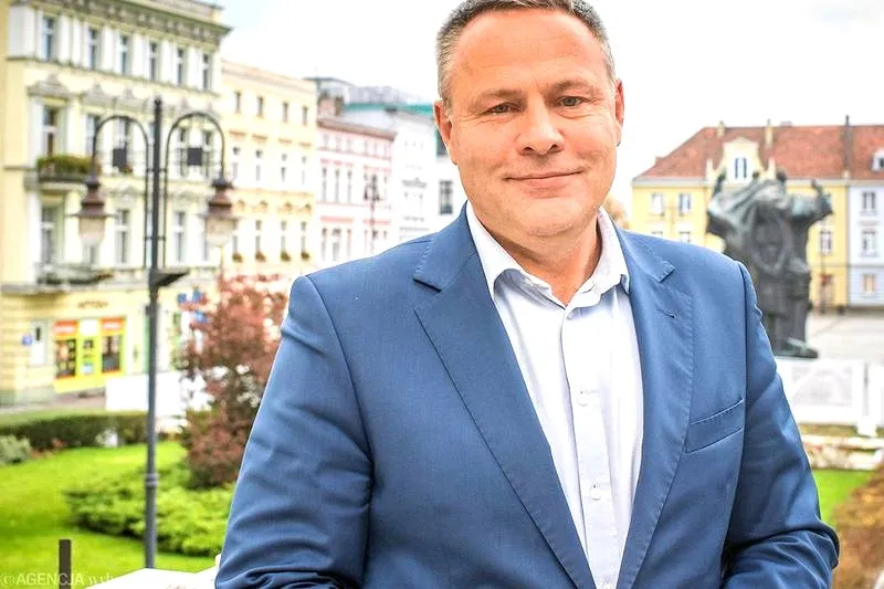 Jakie są zarobki prezydenta Bydgoszczy? Sprawdź, ile wynosi jego pensja!